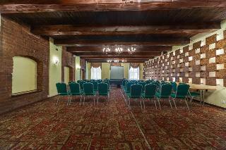 Hotel Gromada 2*