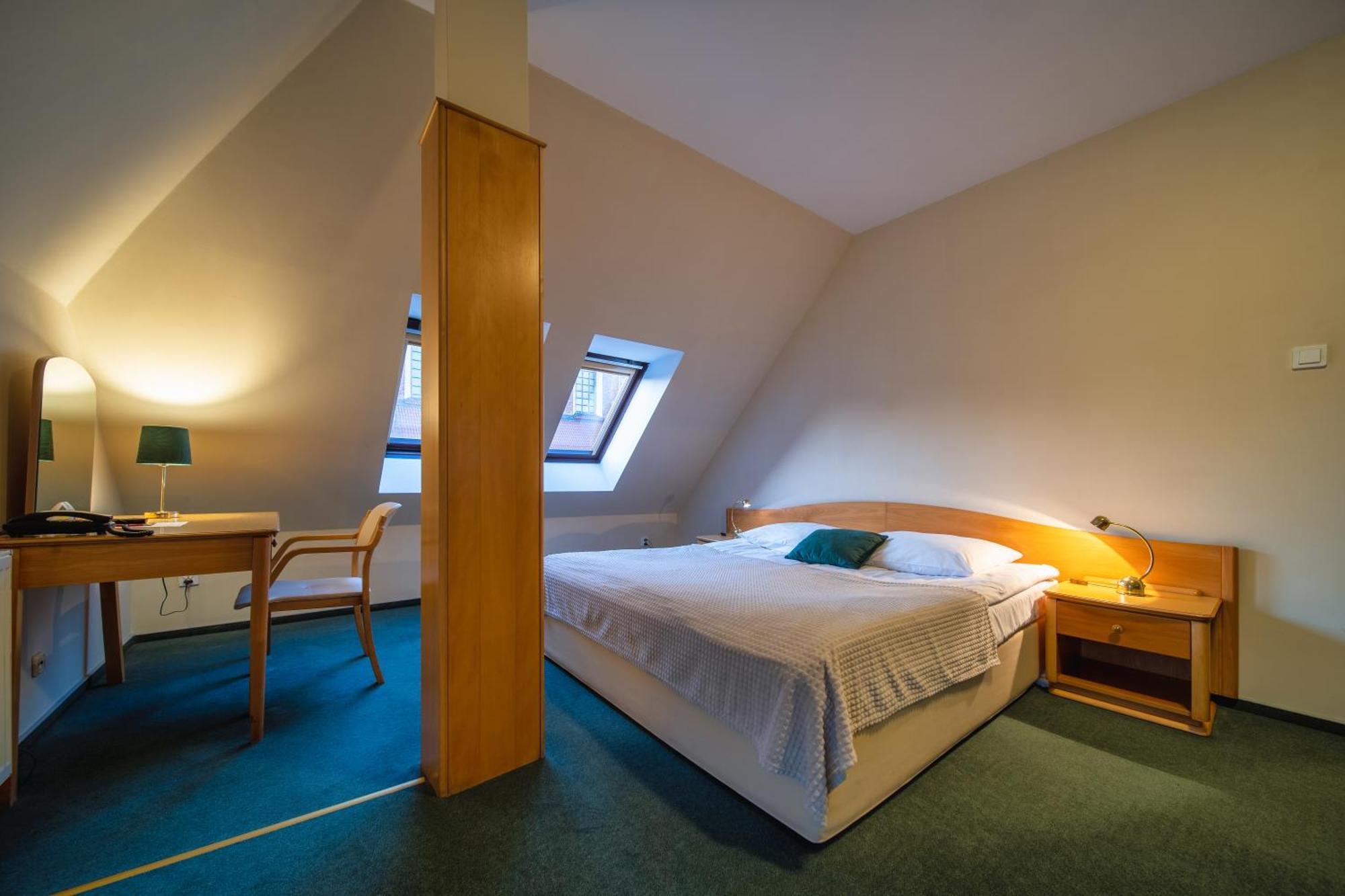 Gromada Hotel 2*